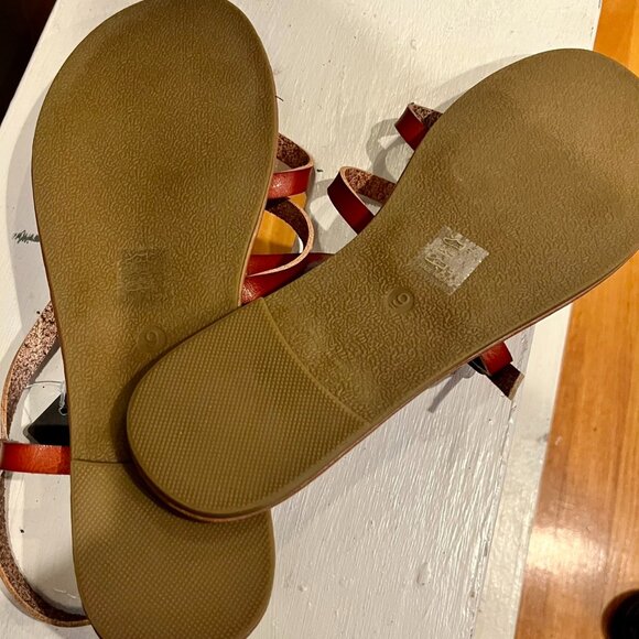 Colgo Brown Strappy Flat Sandals – Women’s 9 (NWT) - Picture 4 of 4
